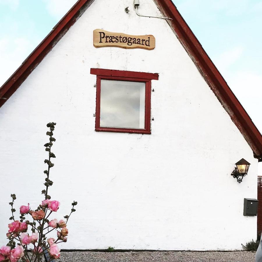 Praestogaard Bed & Breakfast Exterior photo